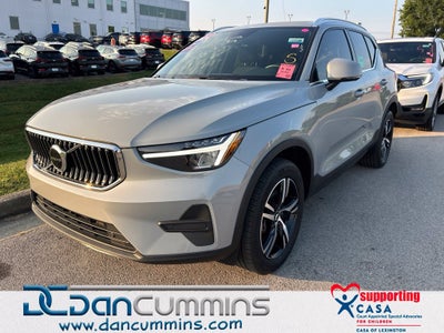2024 Volvo XC40 Core Bright Theme