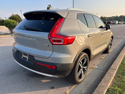 2024 Volvo XC40 Core Bright Theme