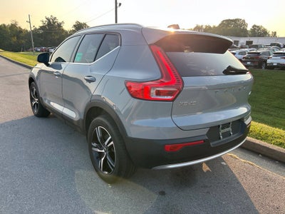 2024 Volvo XC40 Core Bright Theme