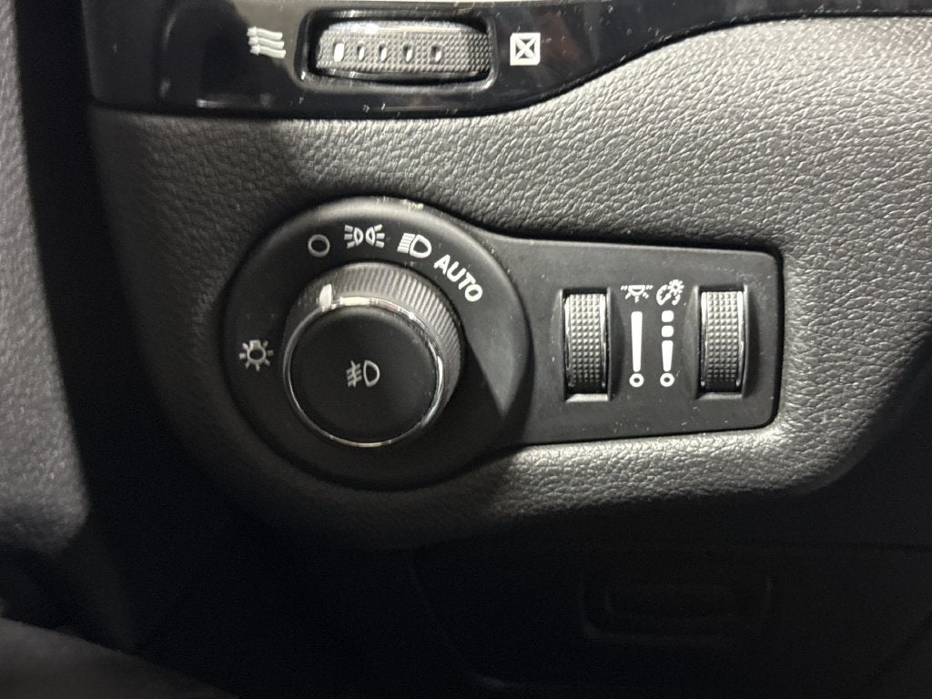 2020 Jeep Cherokee Altitude