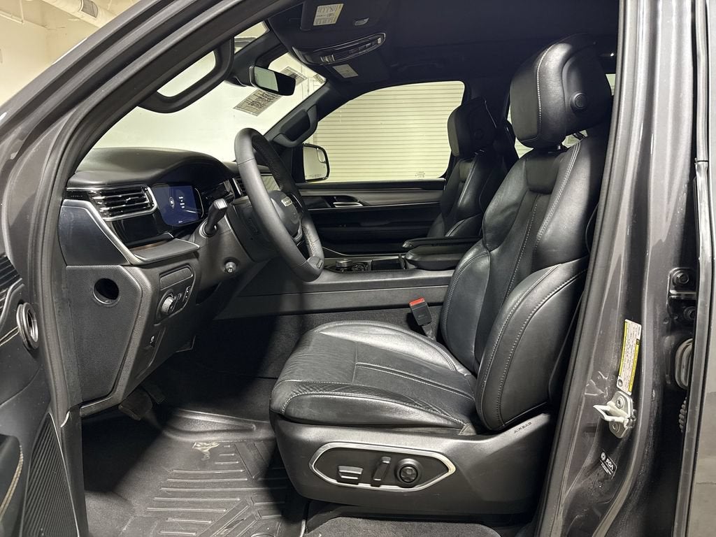 2023 Jeep Wagoneer Series II Carbide