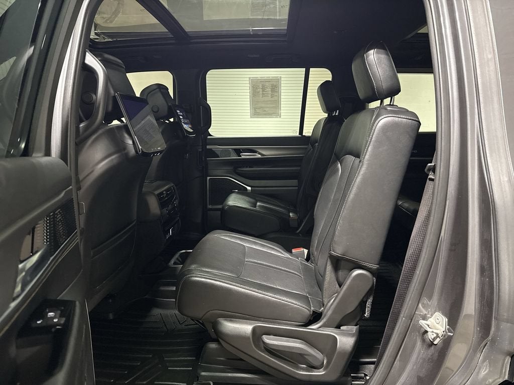 2023 Jeep Wagoneer Series II Carbide