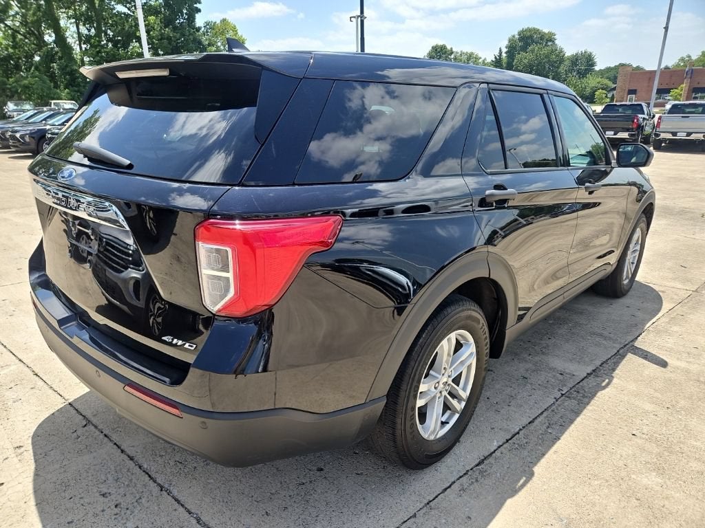 2022 Ford Explorer Base