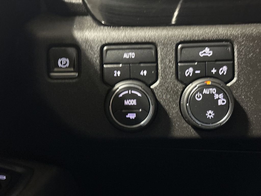 2022 Chevrolet Silverado 1500 LT (2FL)