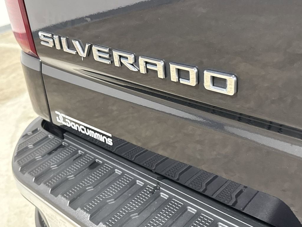 2022 Chevrolet Silverado 1500 LT (2FL)