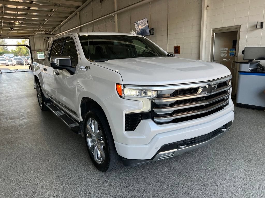 2022 Chevrolet Silverado 1500 High Country