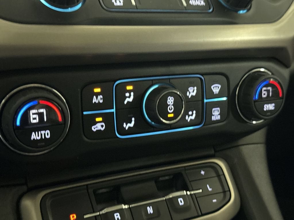 2022 GMC Acadia Denali