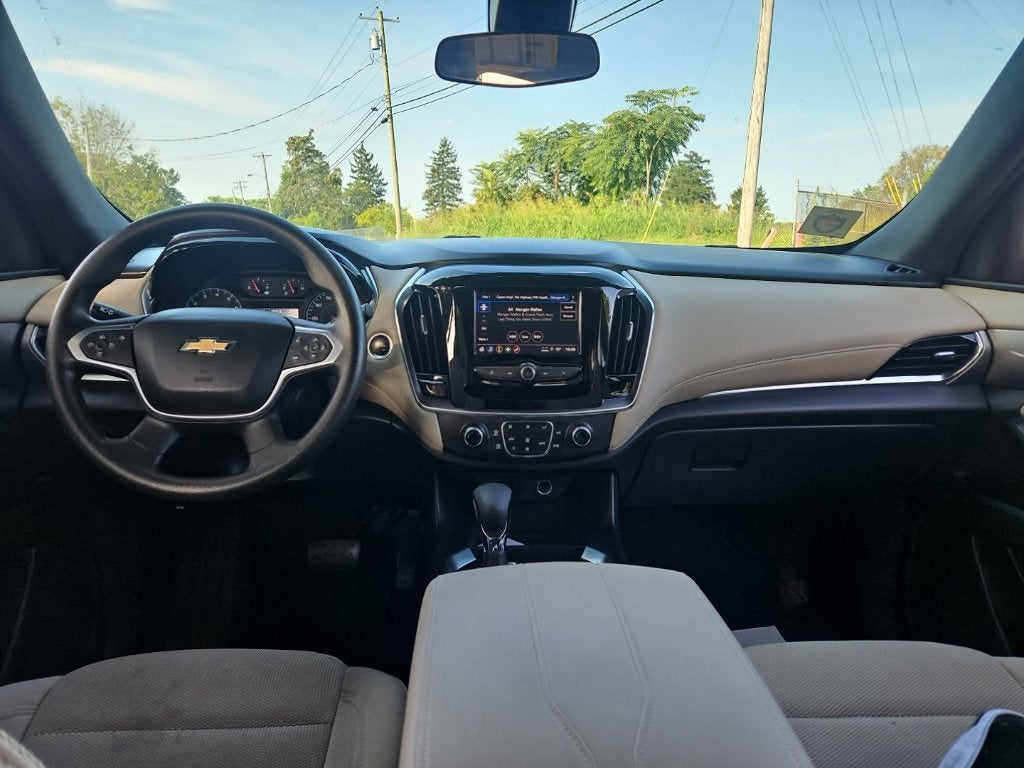 2022 Chevrolet Traverse LS