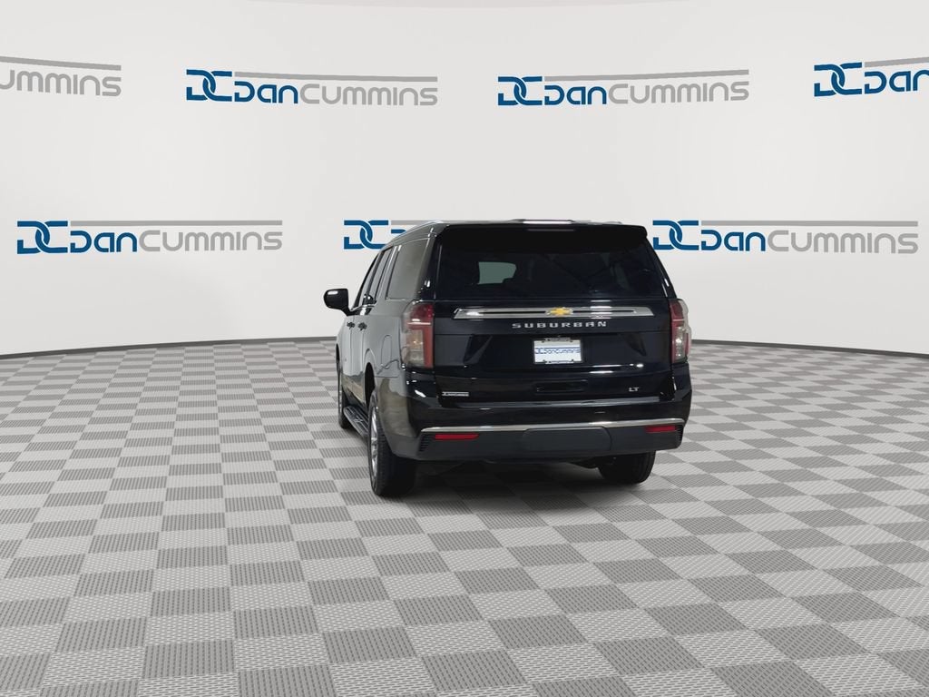 2023 Chevrolet Suburban LT