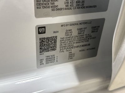 2024 GMC Sierra 1500 SLT