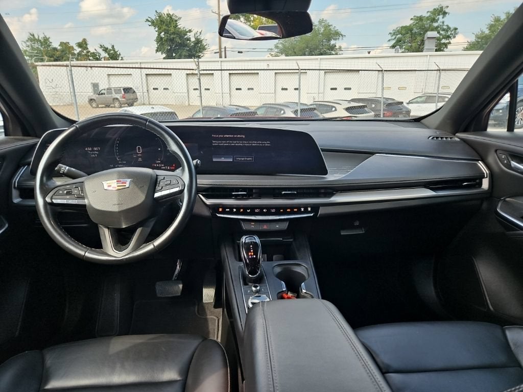 2024 Cadillac XT4 Premium Luxury