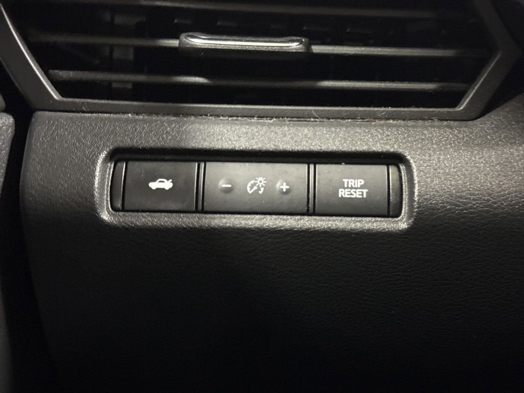 2021 Nissan Altima 2.0 SR