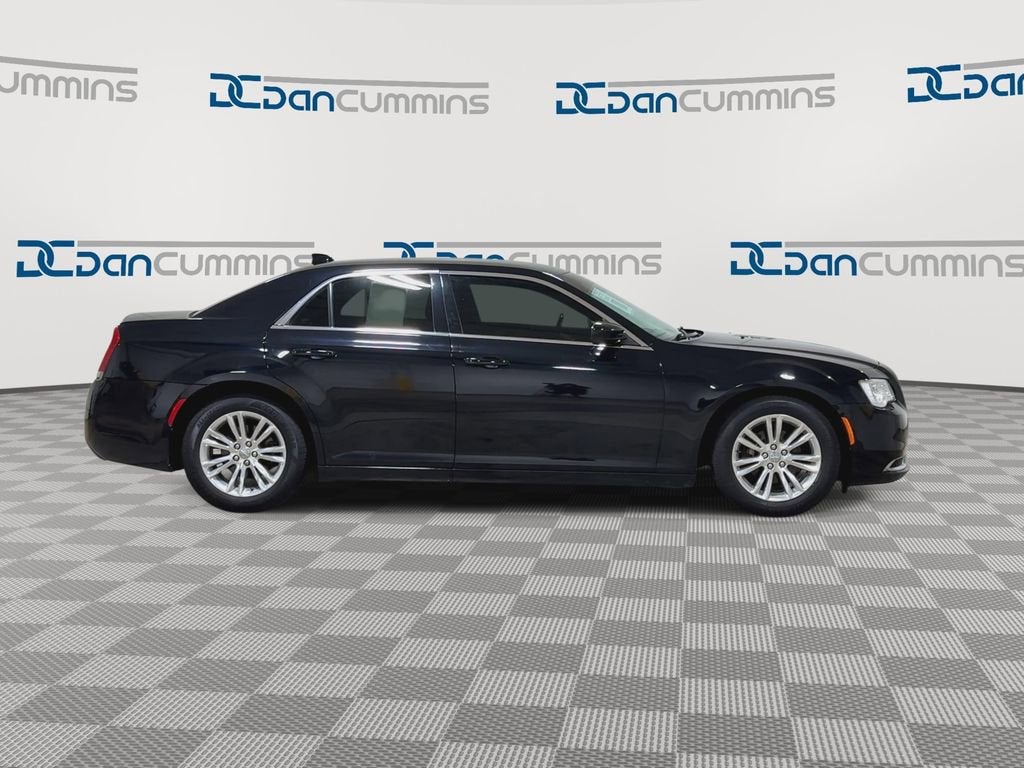 2018 Chrysler 300 Touring L