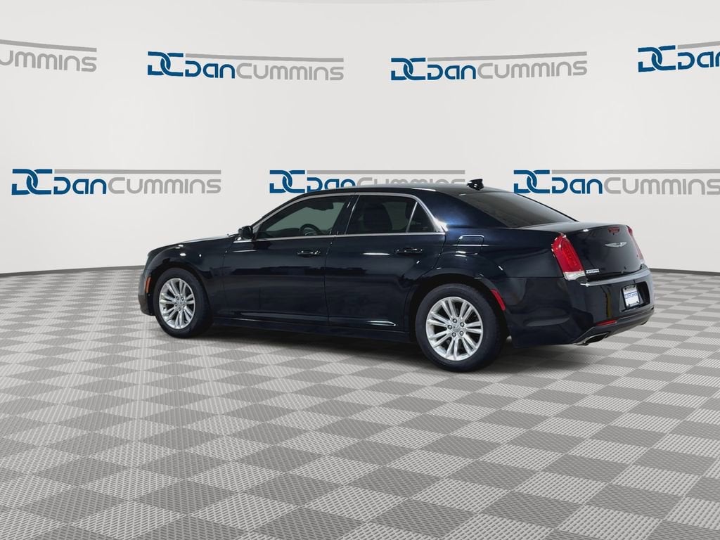2018 Chrysler 300 Touring L