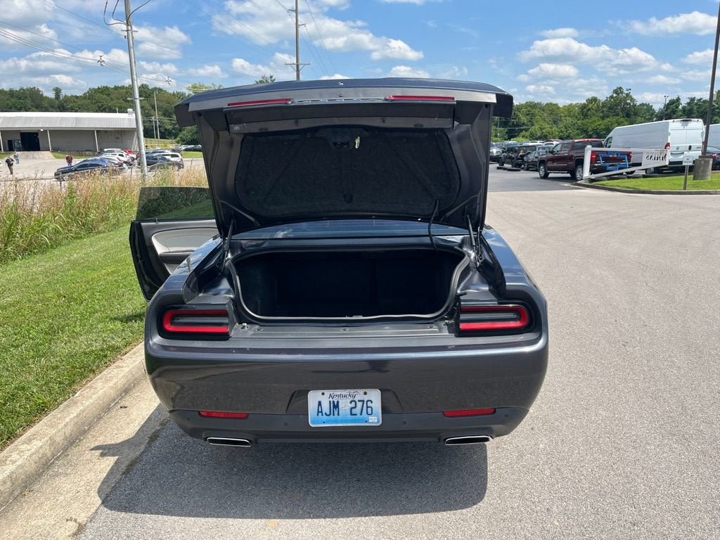 2018 Dodge Challenger SXT Plus