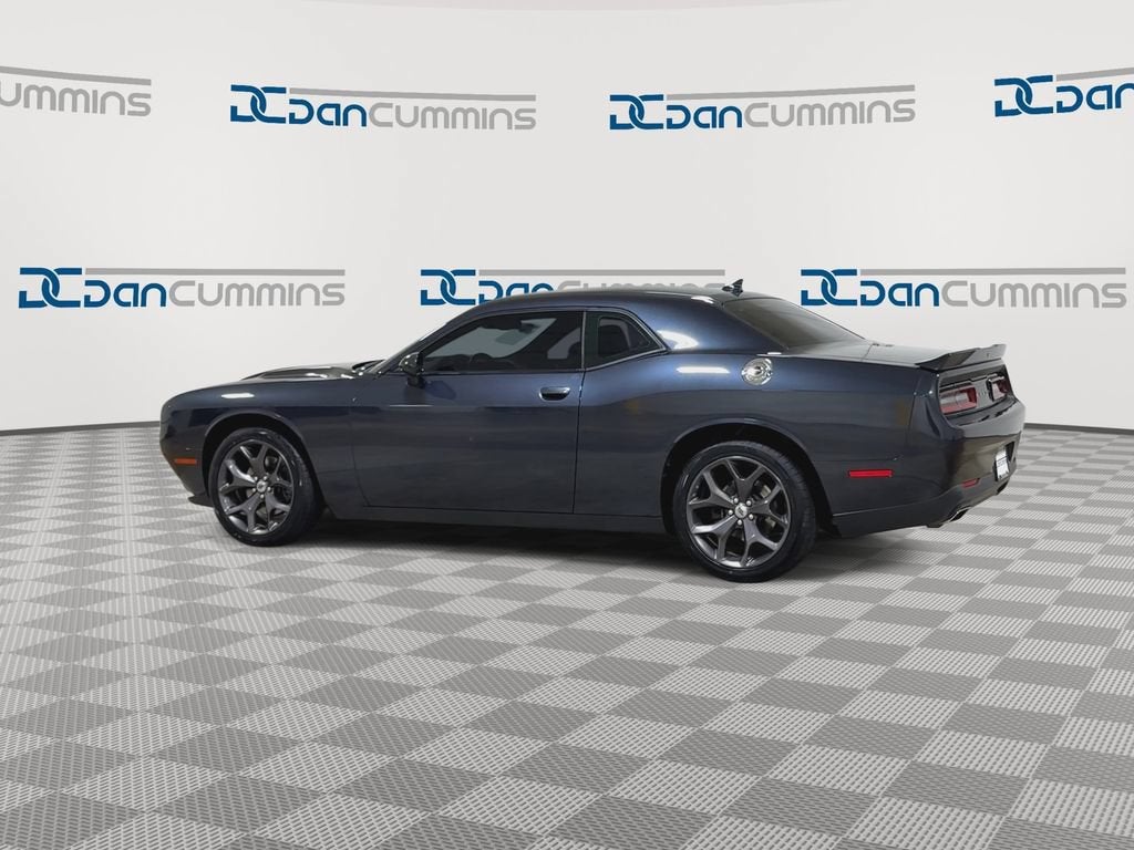 2018 Dodge Challenger SXT Plus