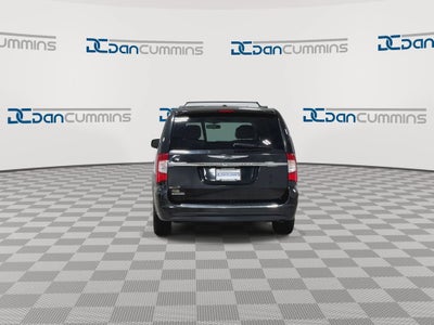 2014 Chrysler Town & Country Touring