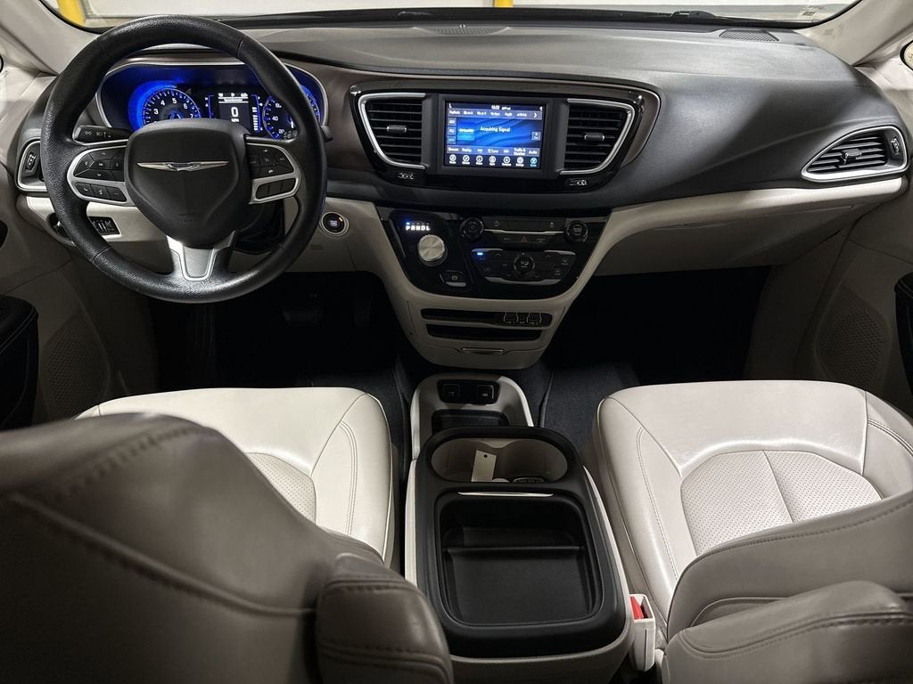 2021 Chrysler Voyager LXI