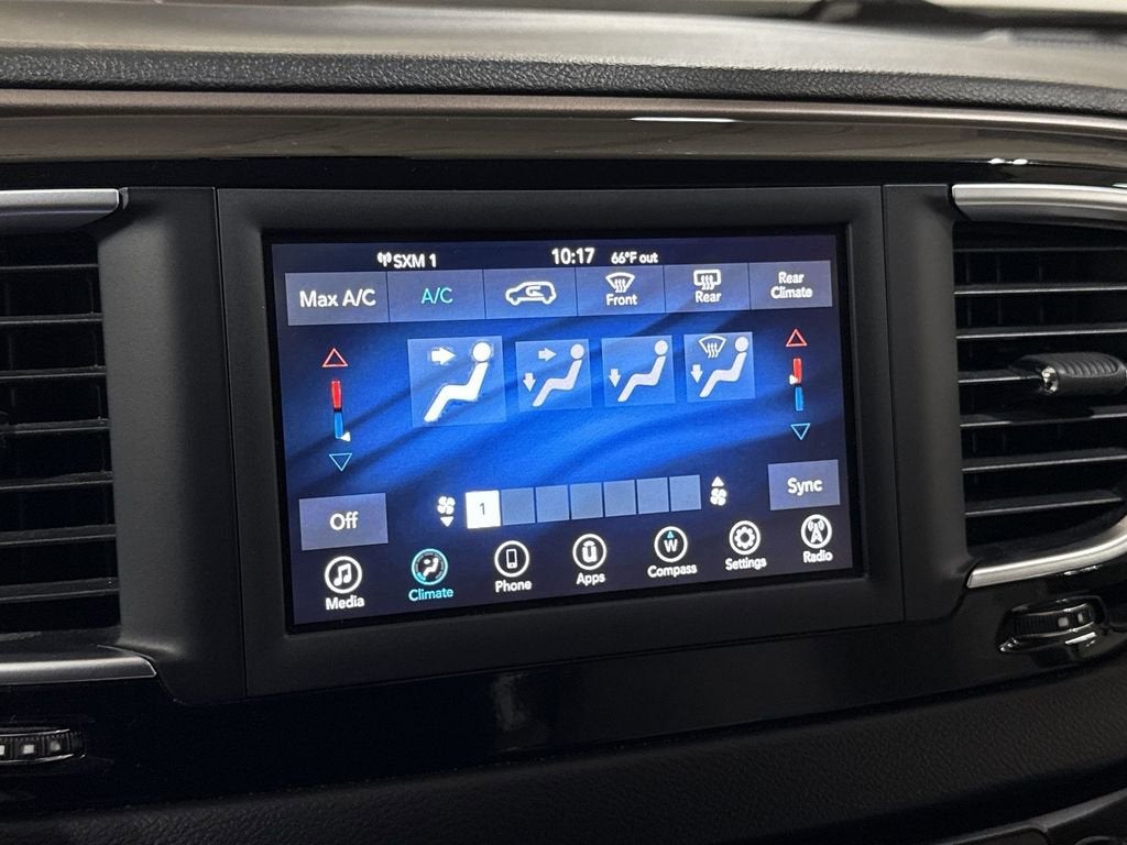 2021 Chrysler Voyager LXI