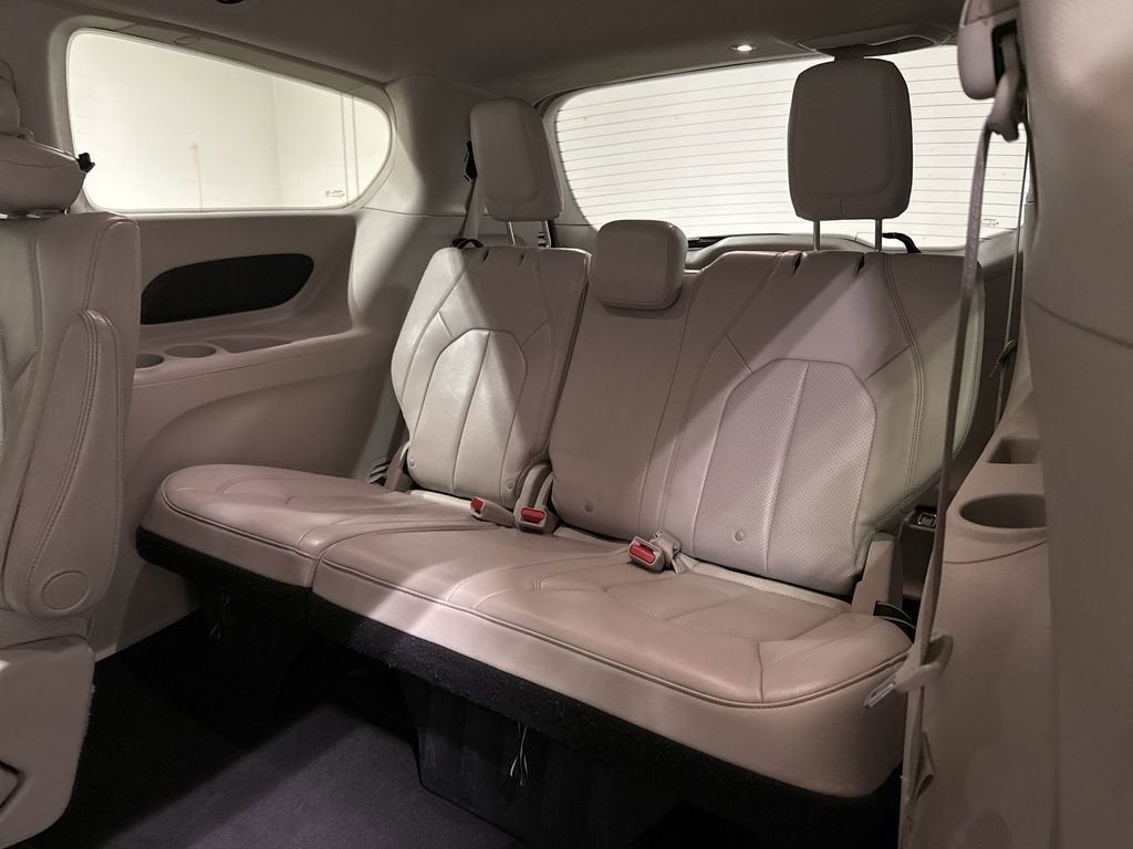 2021 Chrysler Voyager LXI