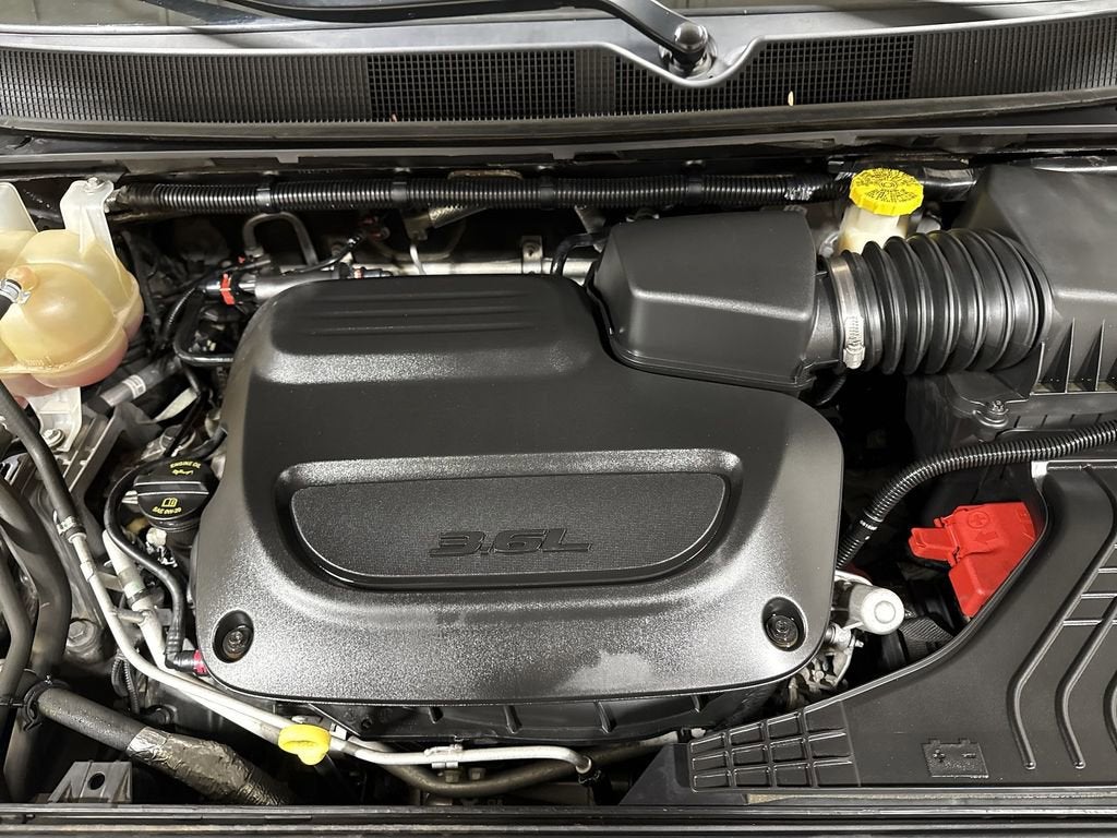 2021 Chrysler Voyager LXI