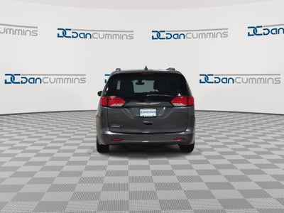2021 Chrysler Voyager LXI