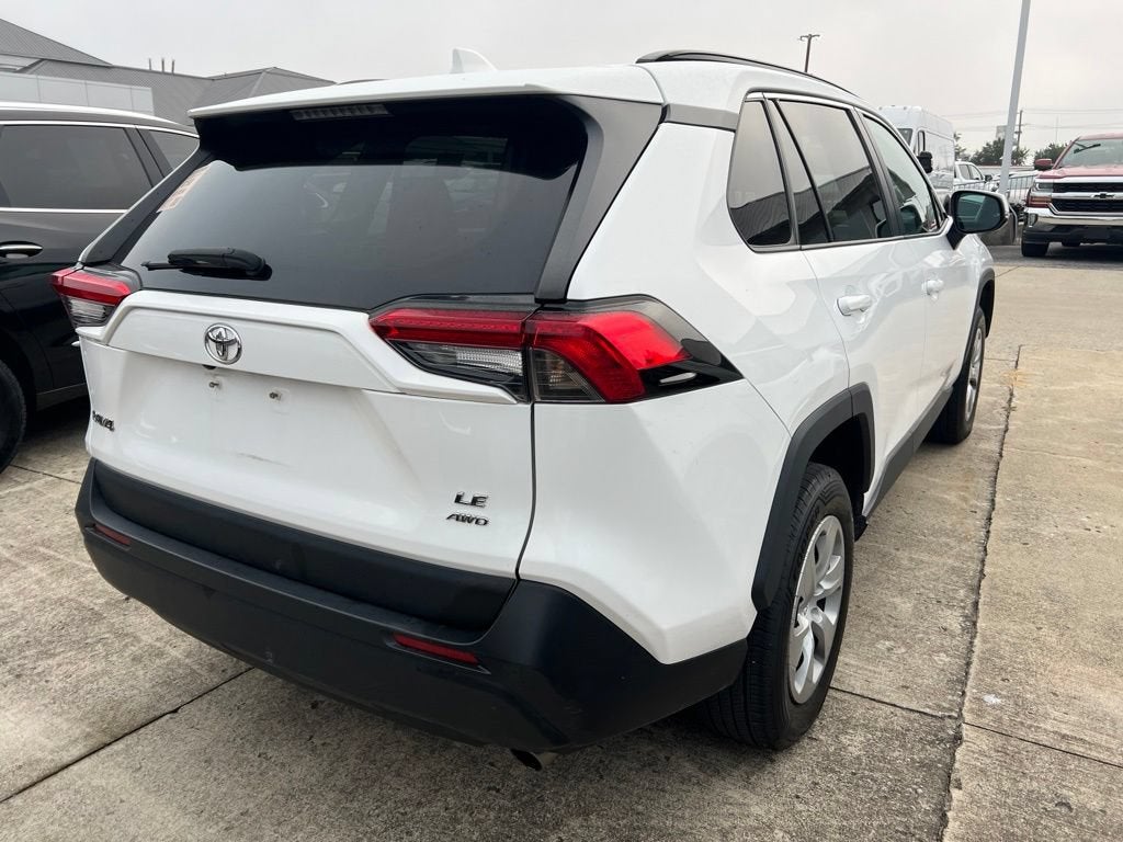 2021 Toyota RAV4 LE