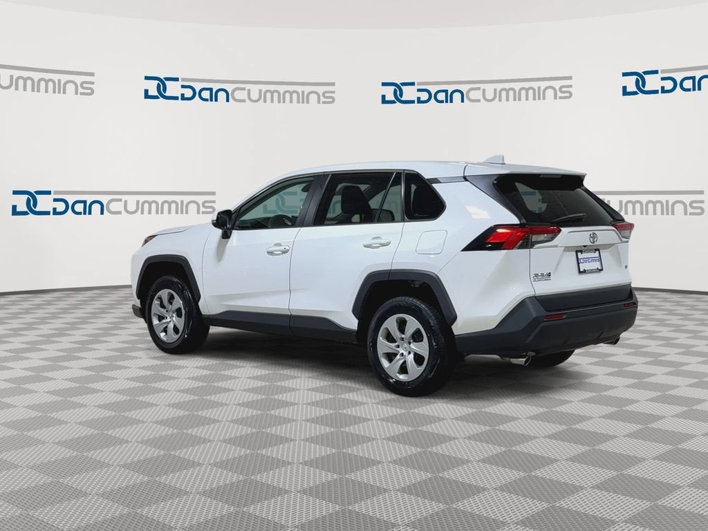 2022 Toyota RAV4 LE