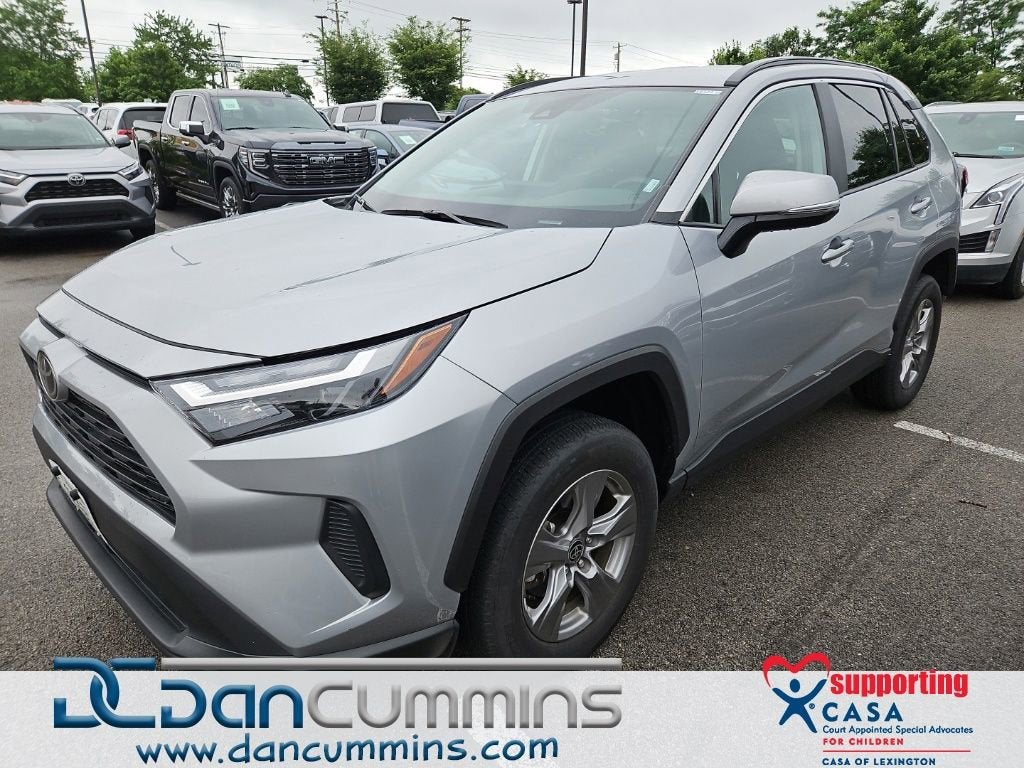 2025 Toyota RAV4 XLE
