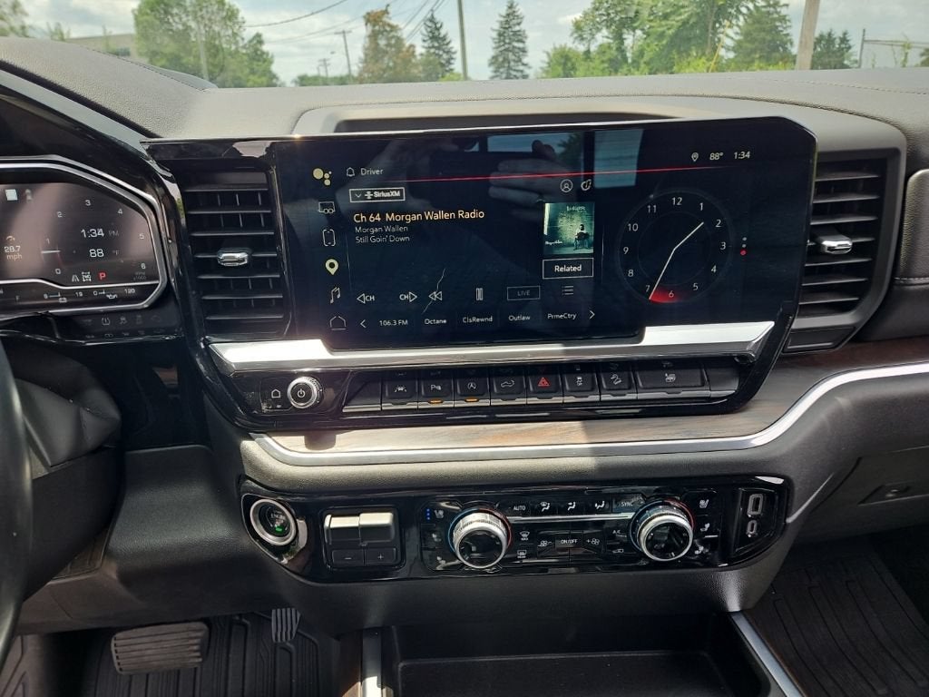 2022 GMC Sierra 1500 SLT