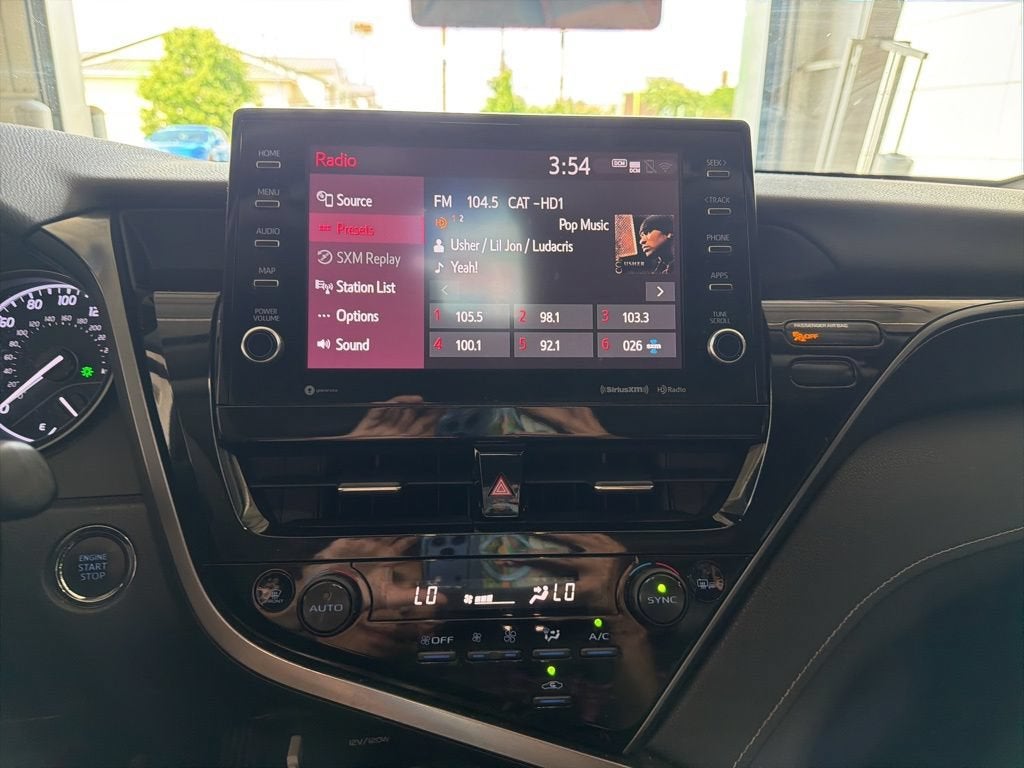 2022 Toyota Camry SE