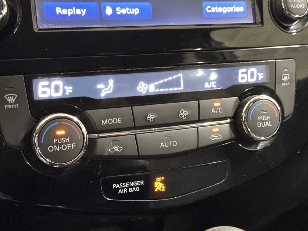 2016 Nissan Rogue SV