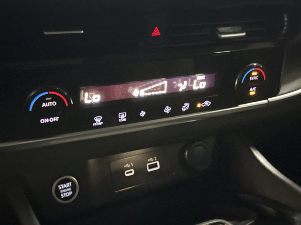 2022 Nissan Rogue SV