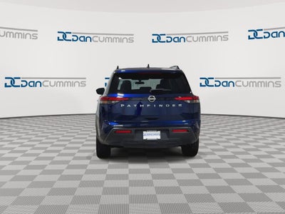 2025 Nissan Pathfinder SV