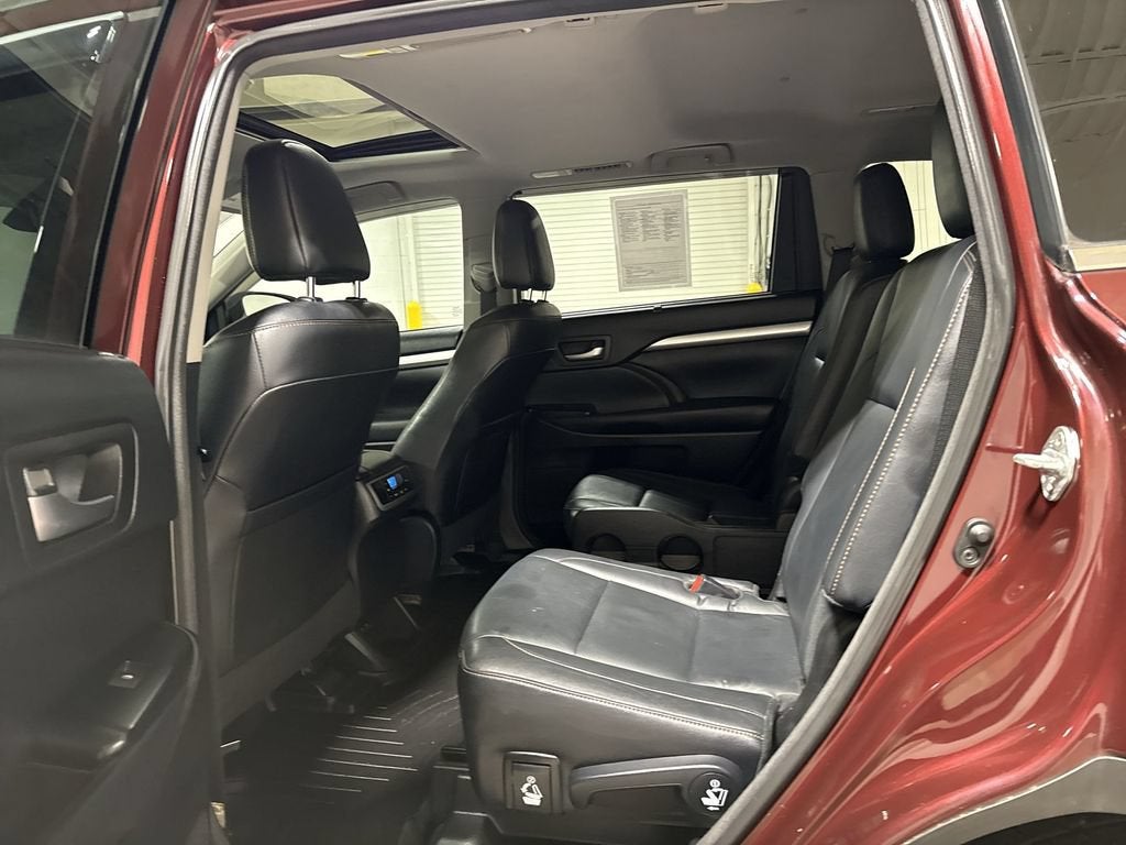 2018 Toyota Highlander SE