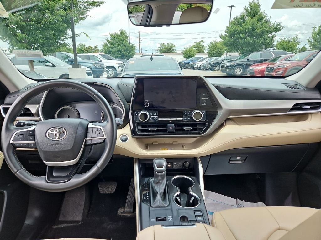 2024 Toyota Highlander Hybrid XLE