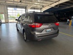 2017 Toyota Sienna LE Auto Access Seat