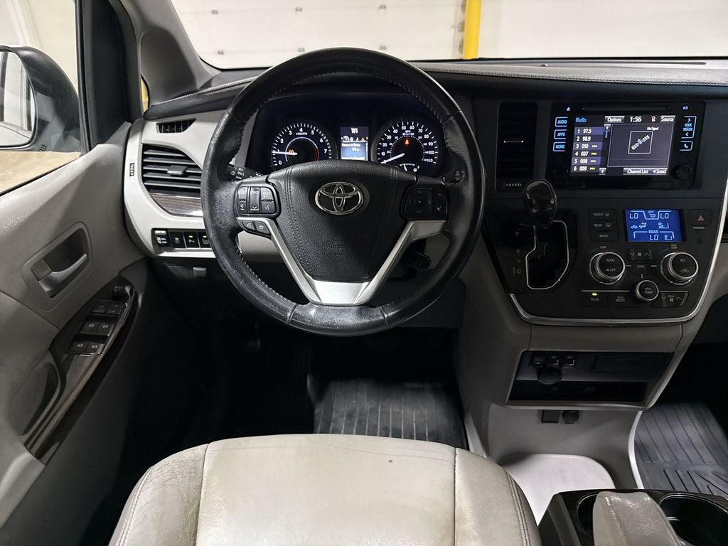 2015 Toyota Sienna XLE