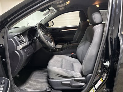 2018 Toyota Highlander LE