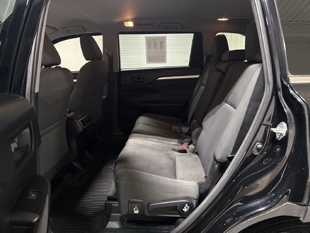 2018 Toyota Highlander LE