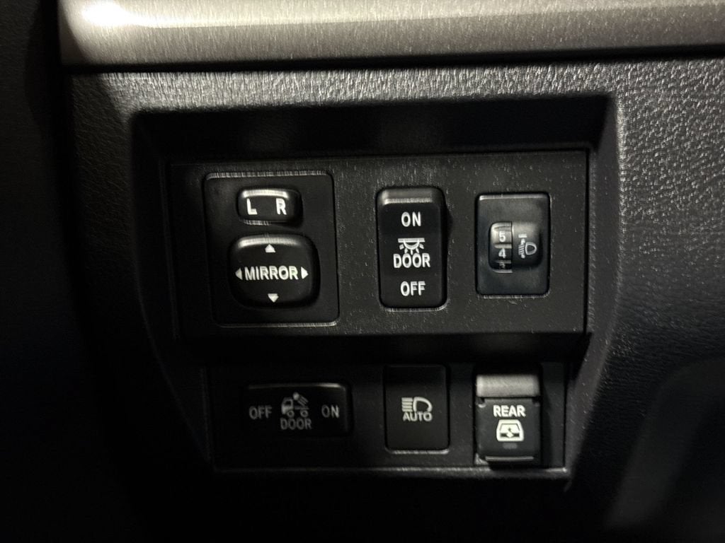 2021 Toyota Tundra 4WD SR5