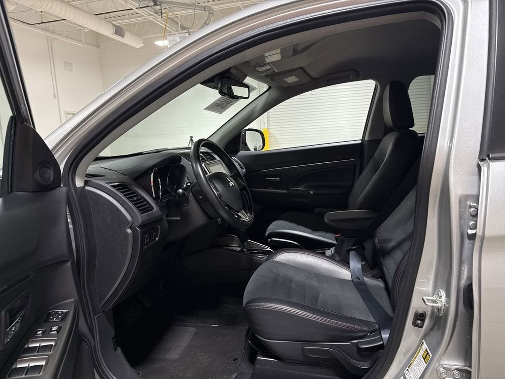 2024 Mitsubishi Outlander Sport S