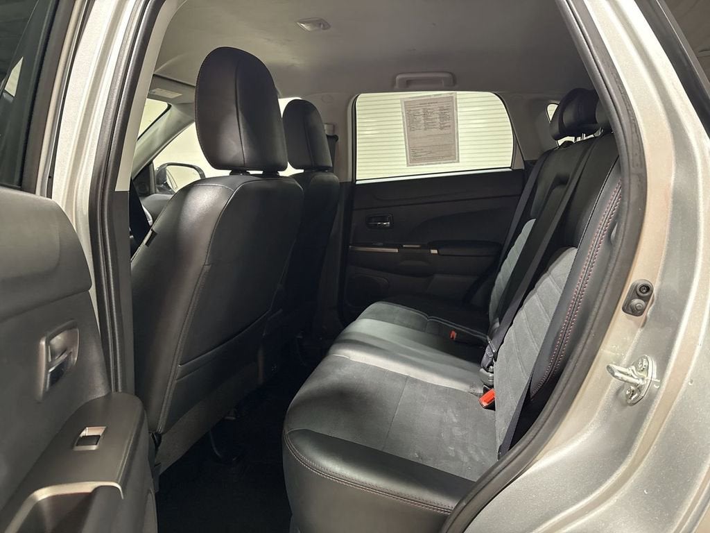 2024 Mitsubishi Outlander Sport S