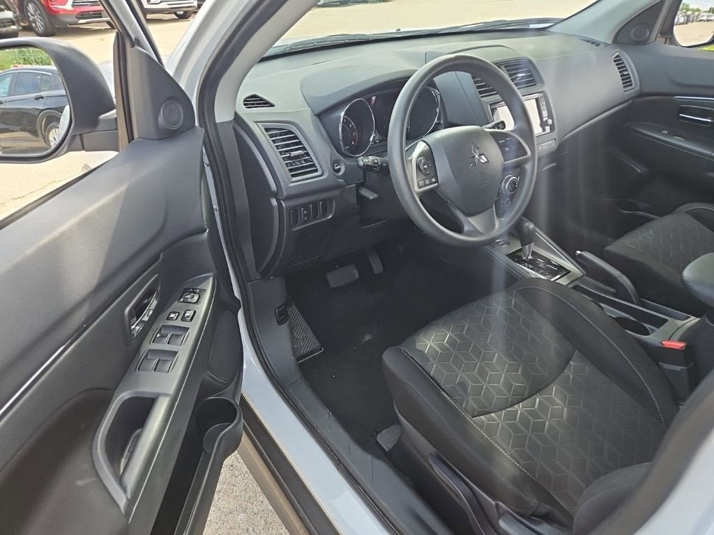 2024 Mitsubishi Outlander Sport S