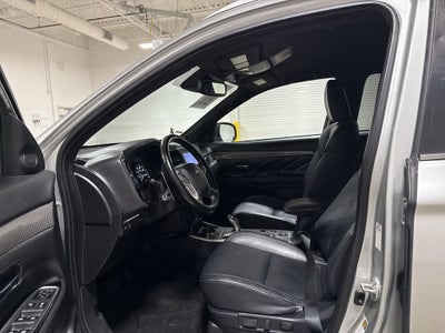 2022 Mitsubishi Outlander PHEV SEL