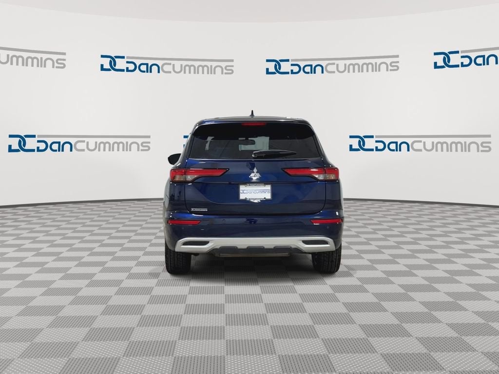 2024 Mitsubishi Outlander SE