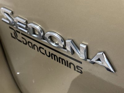 2010 Kia Sedona LX