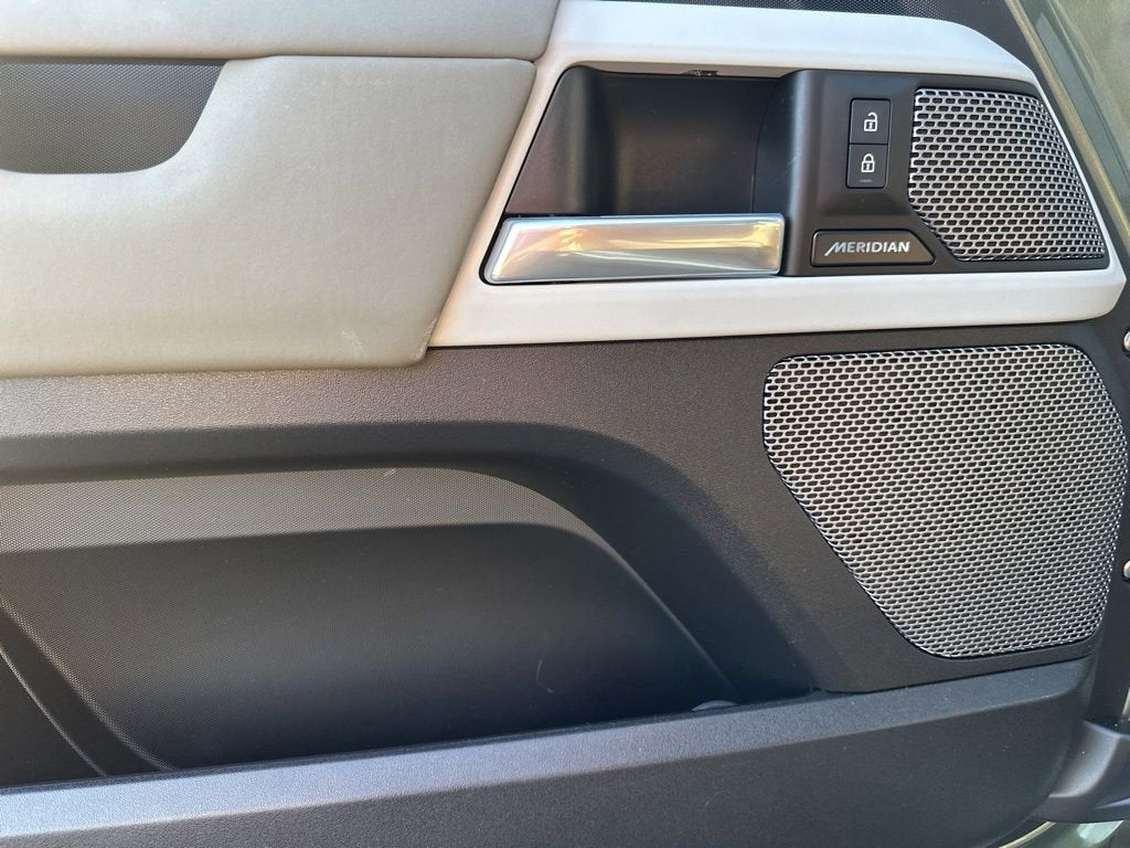 2024 Land Rover Defender S