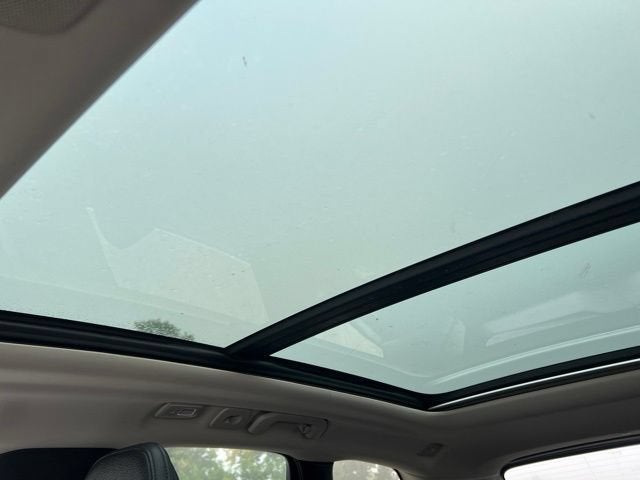 2023 Volvo XC60 Plus Bright Theme